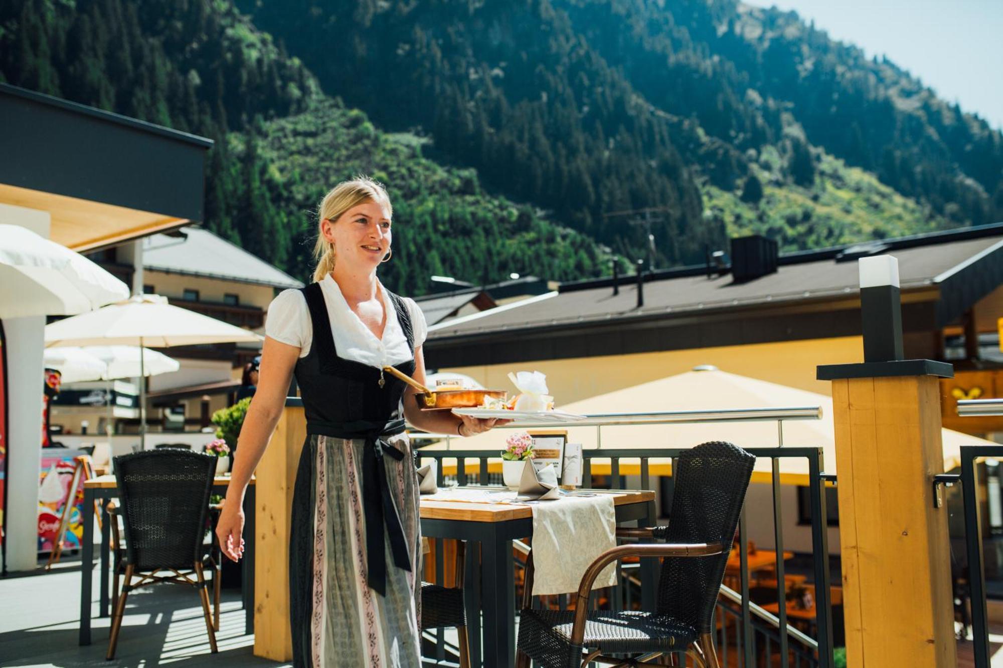 Hotel Mittagskogel Pitztal سانكت ليونارد إم بيتزتال المظهر الخارجي الصورة