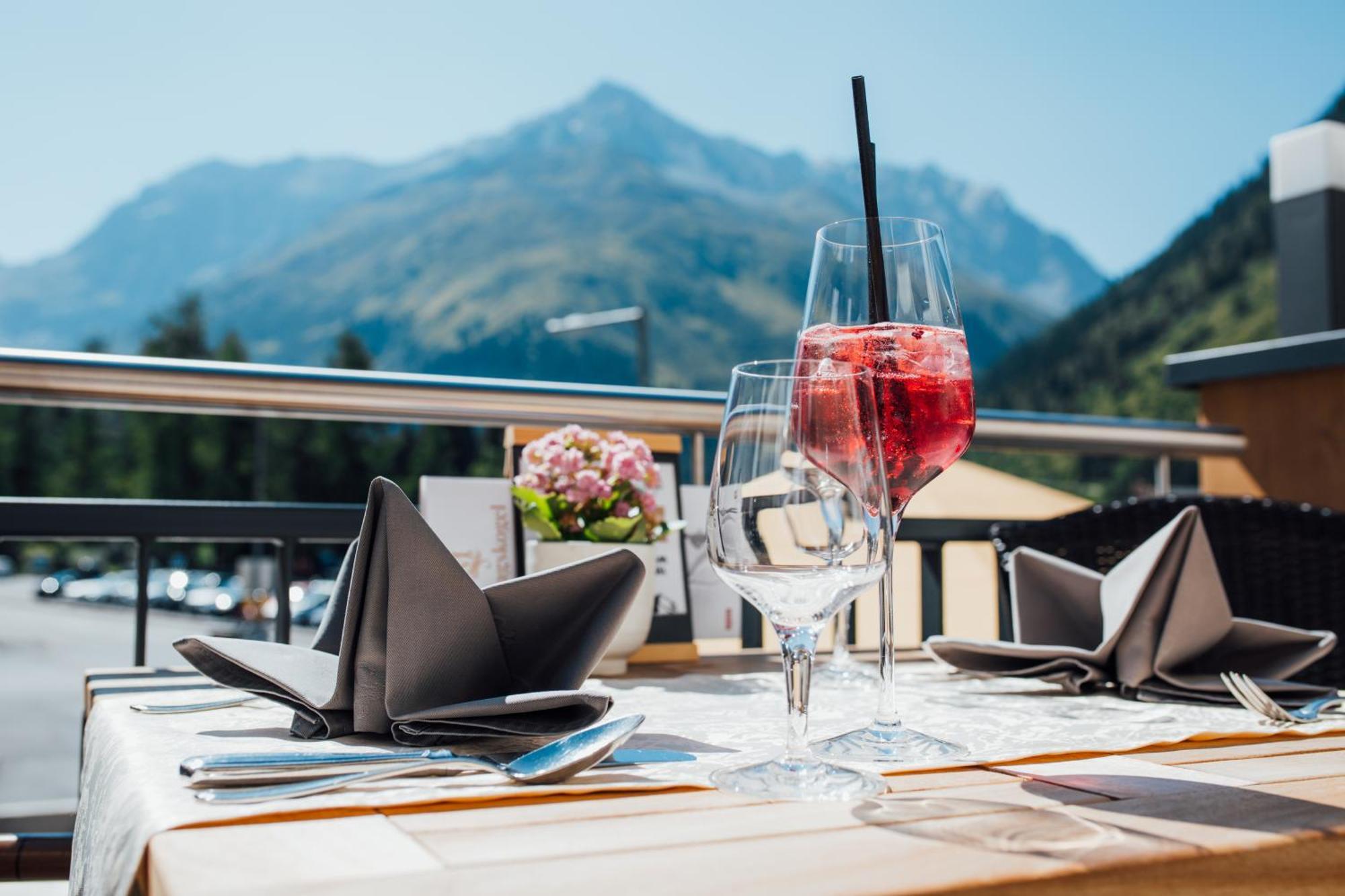 Hotel Mittagskogel Pitztal سانكت ليونارد إم بيتزتال المظهر الخارجي الصورة