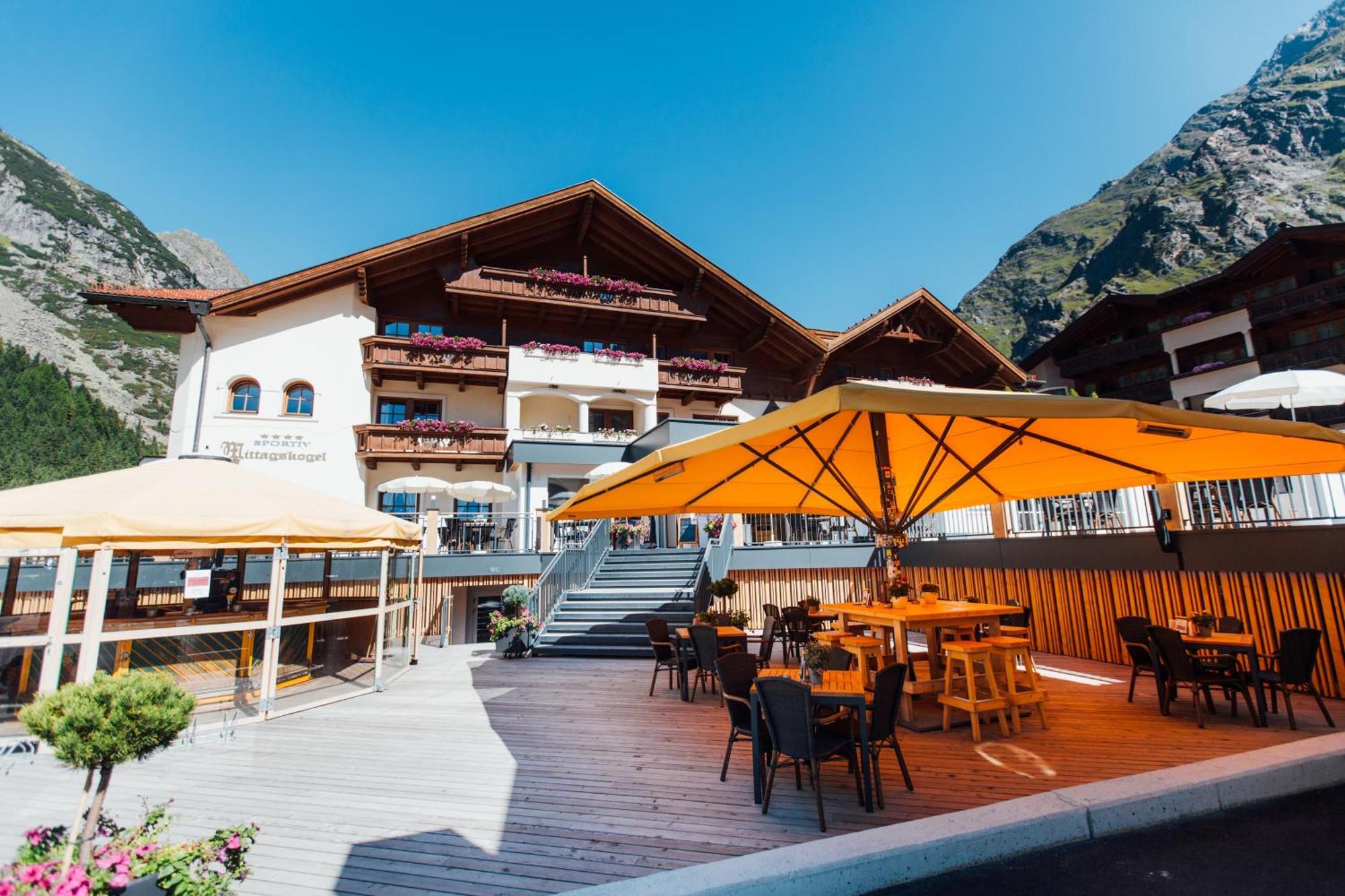 Hotel Mittagskogel Pitztal سانكت ليونارد إم بيتزتال المظهر الخارجي الصورة