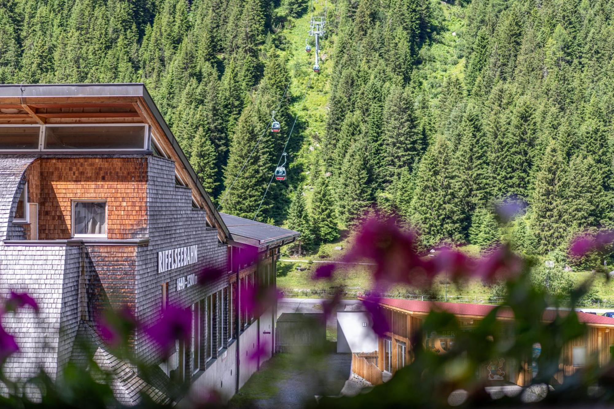 Hotel Mittagskogel Pitztal سانكت ليونارد إم بيتزتال المظهر الخارجي الصورة